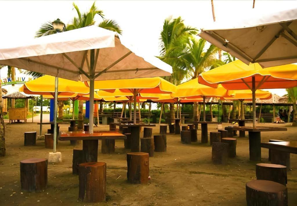 San Antonio Resort Roxas Exterior foto