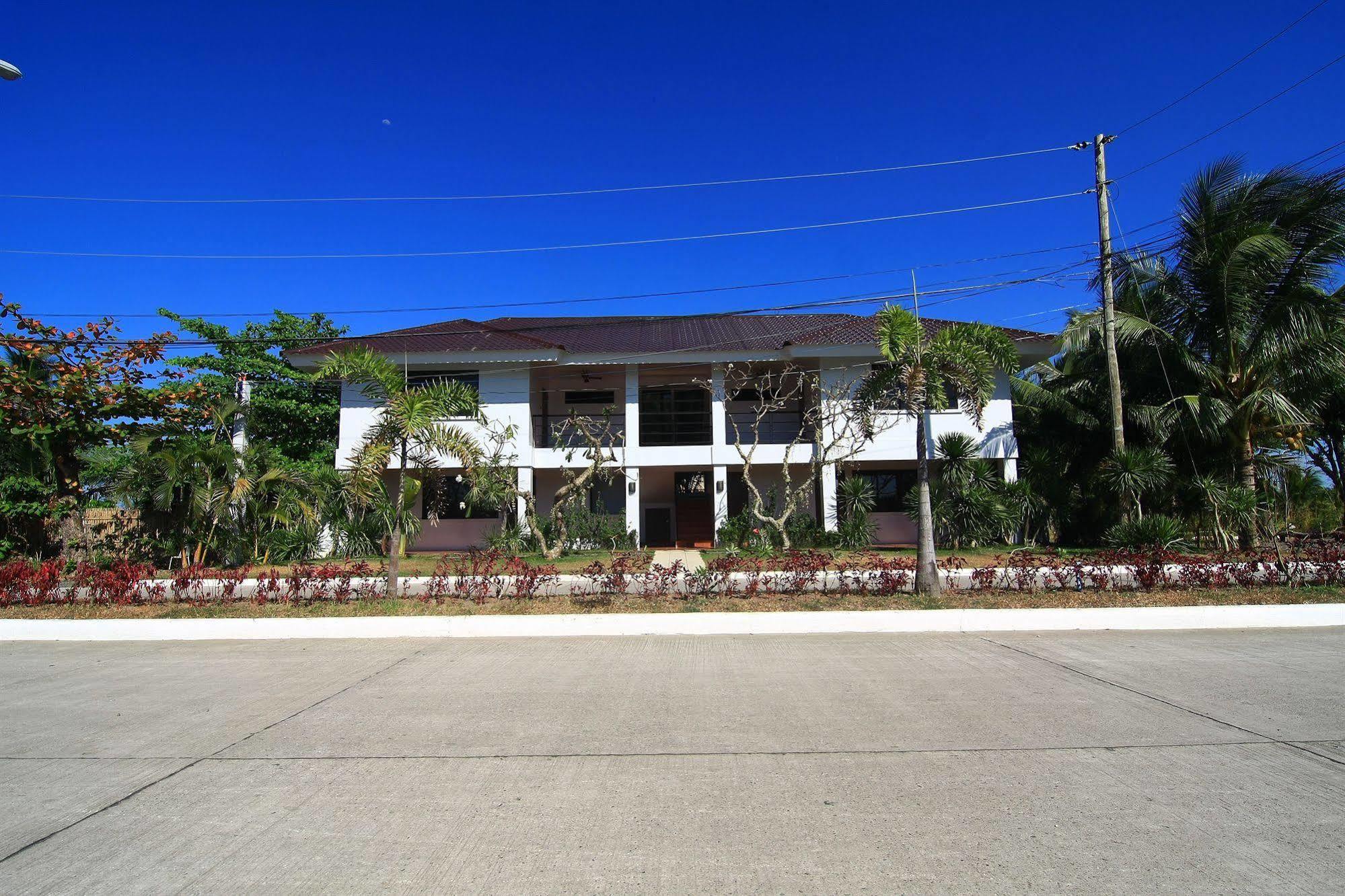 San Antonio Resort Roxas Exterior foto